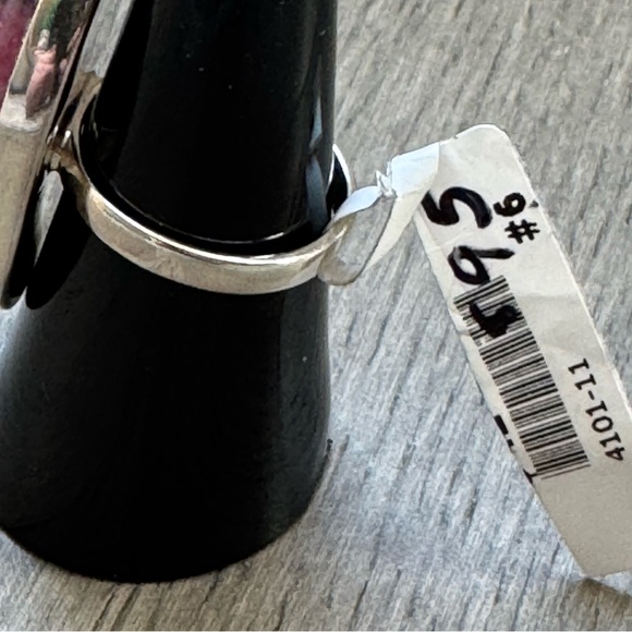 Large Rhodonite Ring - Picture 7 of 15